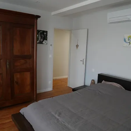 Apartment T5 110 M2 Climatise Neuf, A 3 Minutes Des Plages, Des Rues Pietonnes *