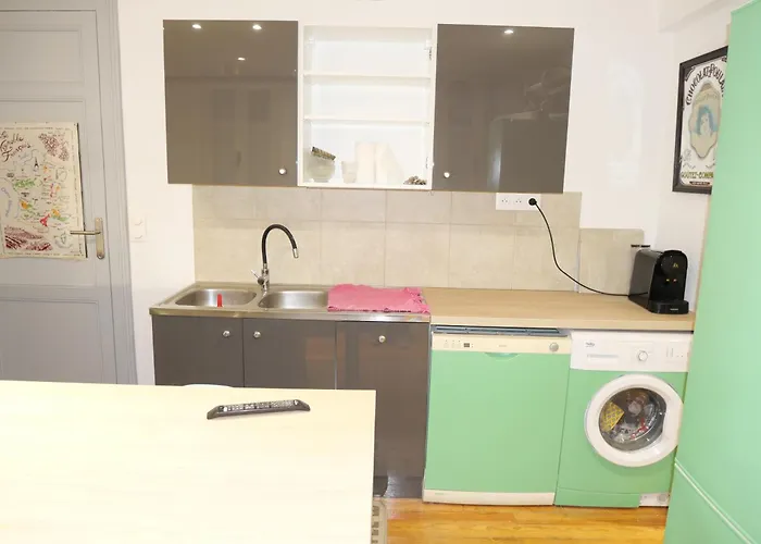 T5 110 M2 Climatise Neuf, A 3 Minutes Des Plages, Des Rues Pietonnes Arcachon