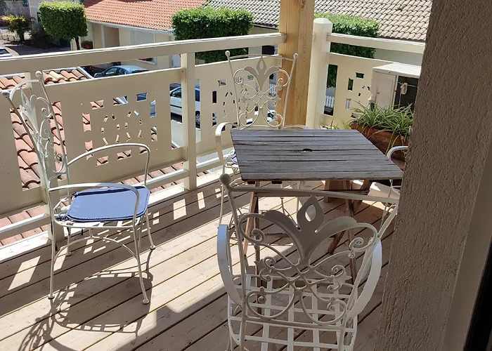 T5 110 M2 Climatise Neuf, A 3 Minutes Des Plages, Des Rues Pietonnes Apartment *